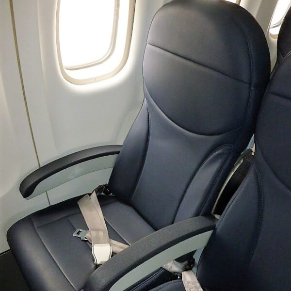 Aeronáutico 12. Turist Class